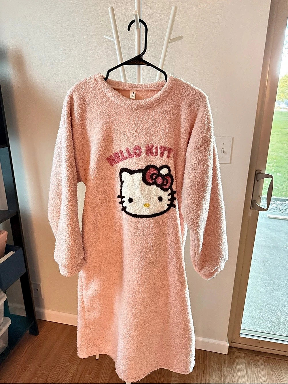 NEW Hello Kitty Pink Fleece Nightgown – Cozy Long Sleeve Lounge Dress